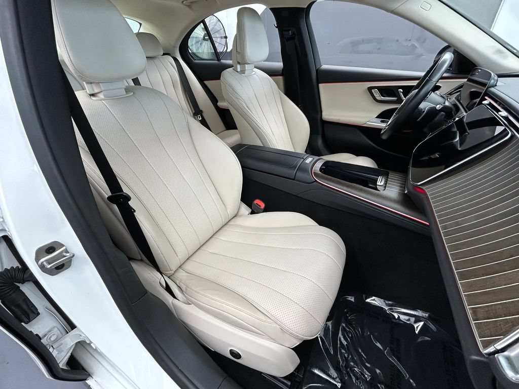 Used 2025 Mercedes-Benz E 350 Sedan w/ Winter Package image 52