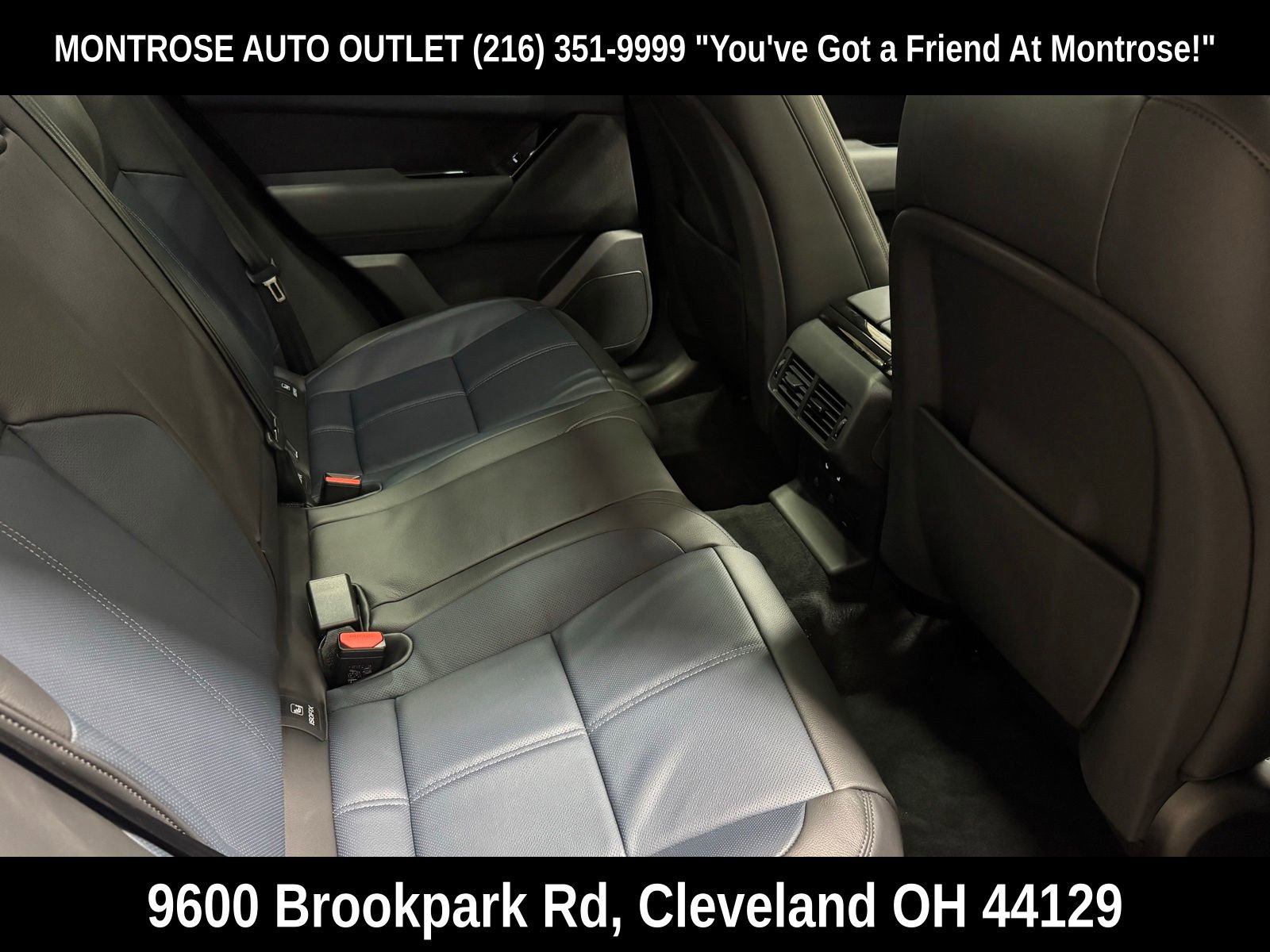 New 2026 Land Rover Range Rover Velar Dynamic SE image 42