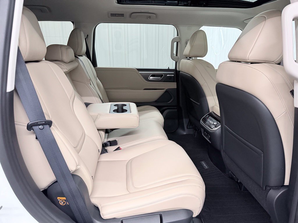 Certified 2026 INFINITI QX80 Pure RWD image 41