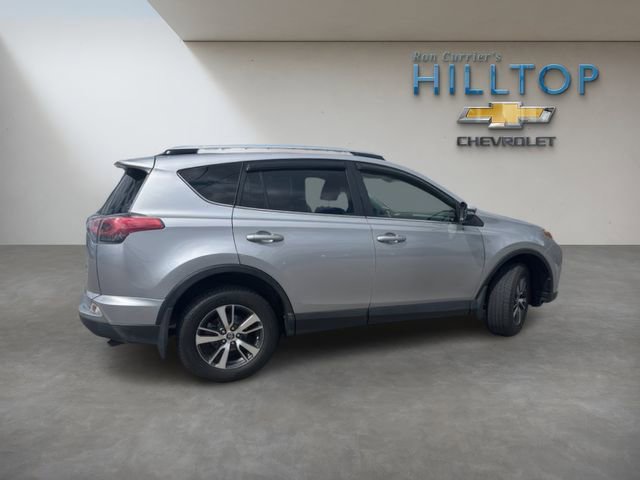 Used 2018 Toyota RAV4 XLE AWD/4WD image 5
