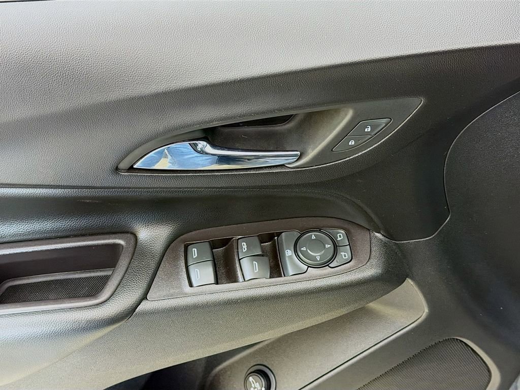 Used 2020 Chevrolet Equinox LT w/ Driver Convenience Package FWD image 26