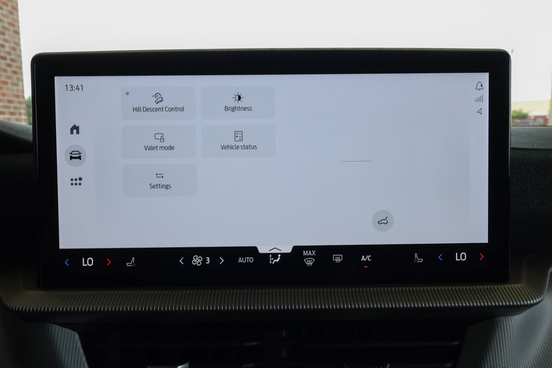 New 2026 Ford Explorer Active AWD/4WD image 18