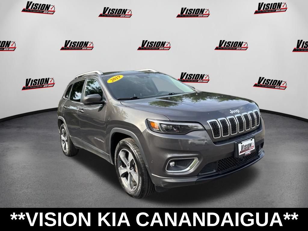 Used 2019 Jeep Cherokee Limited w/ Technology Group AWD/4WD image 3