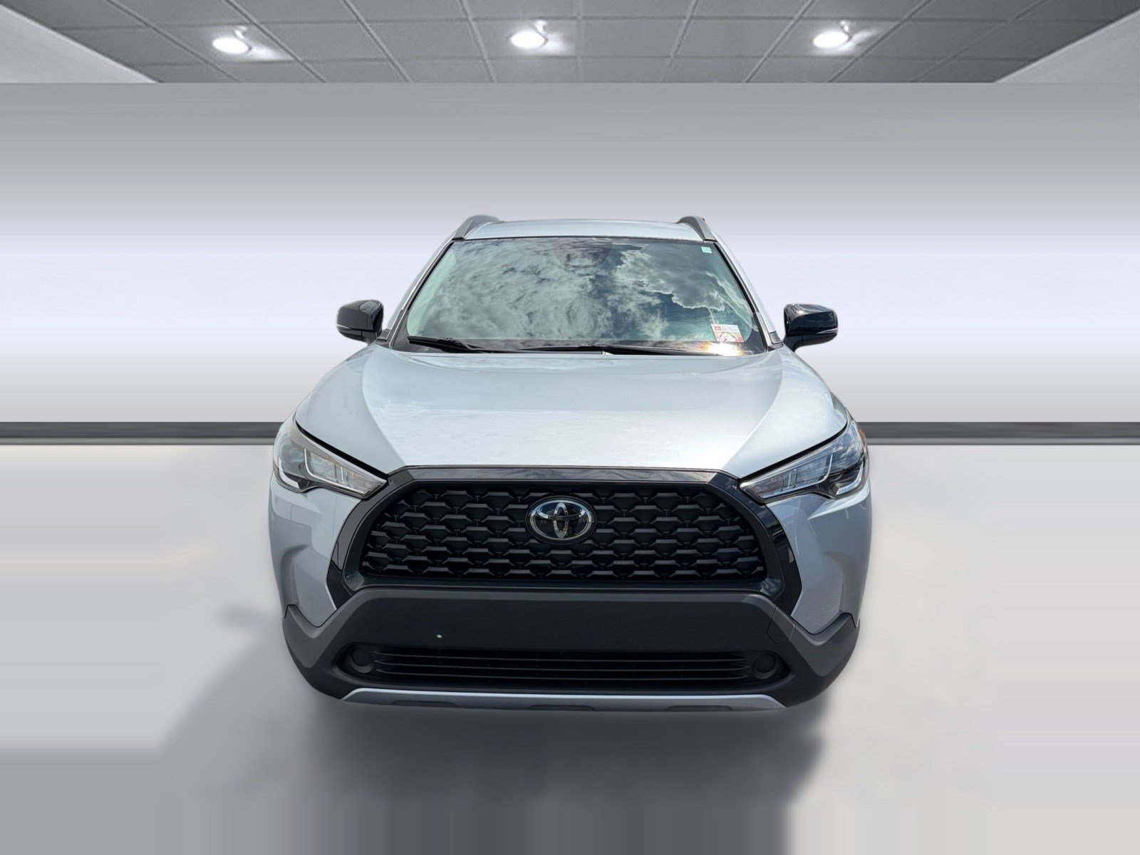 Certified 2025 Toyota Corolla Cross LE FWD image 6
