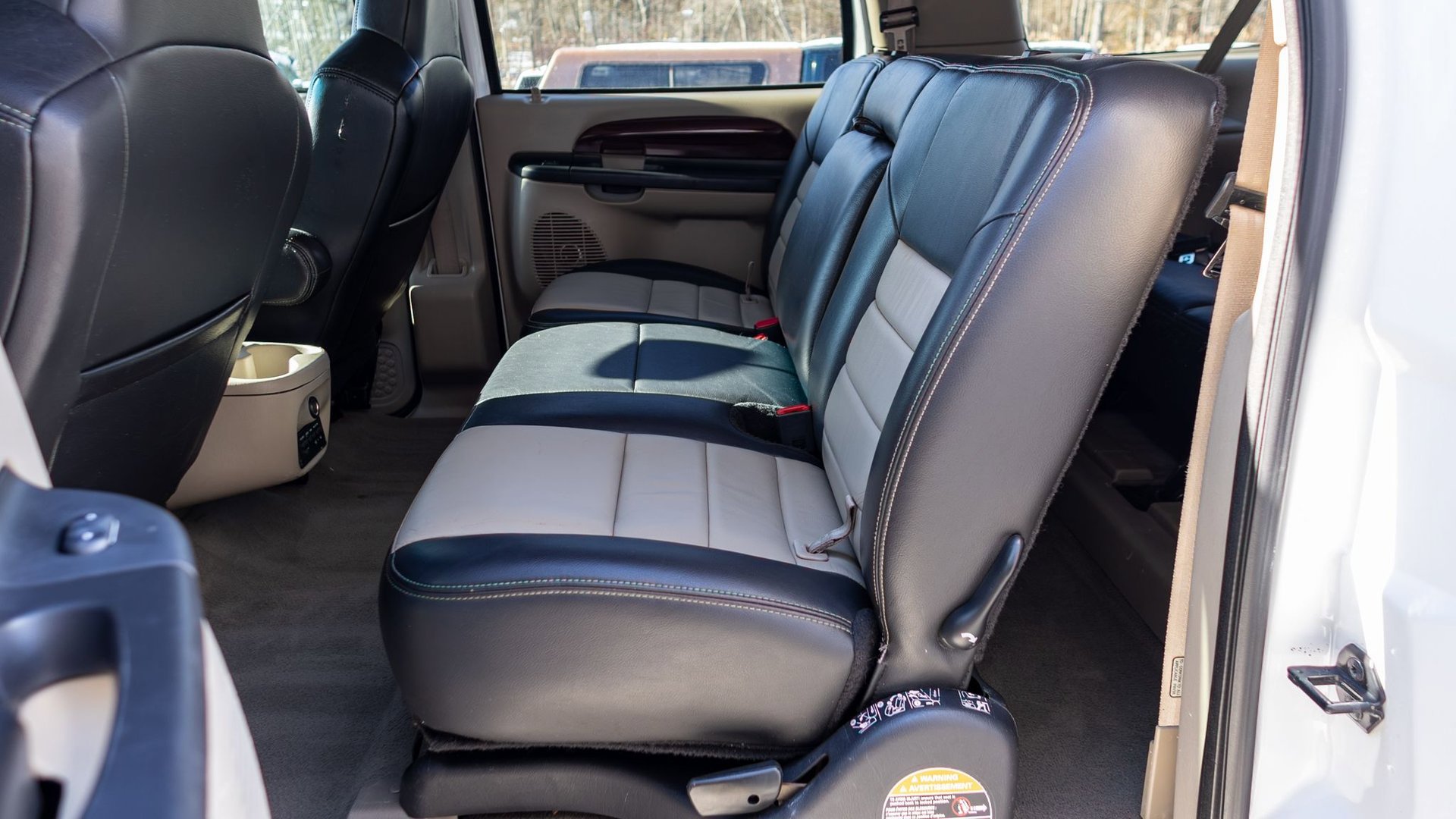 Used 2005 Ford Excursion Eddie Bauer image 22