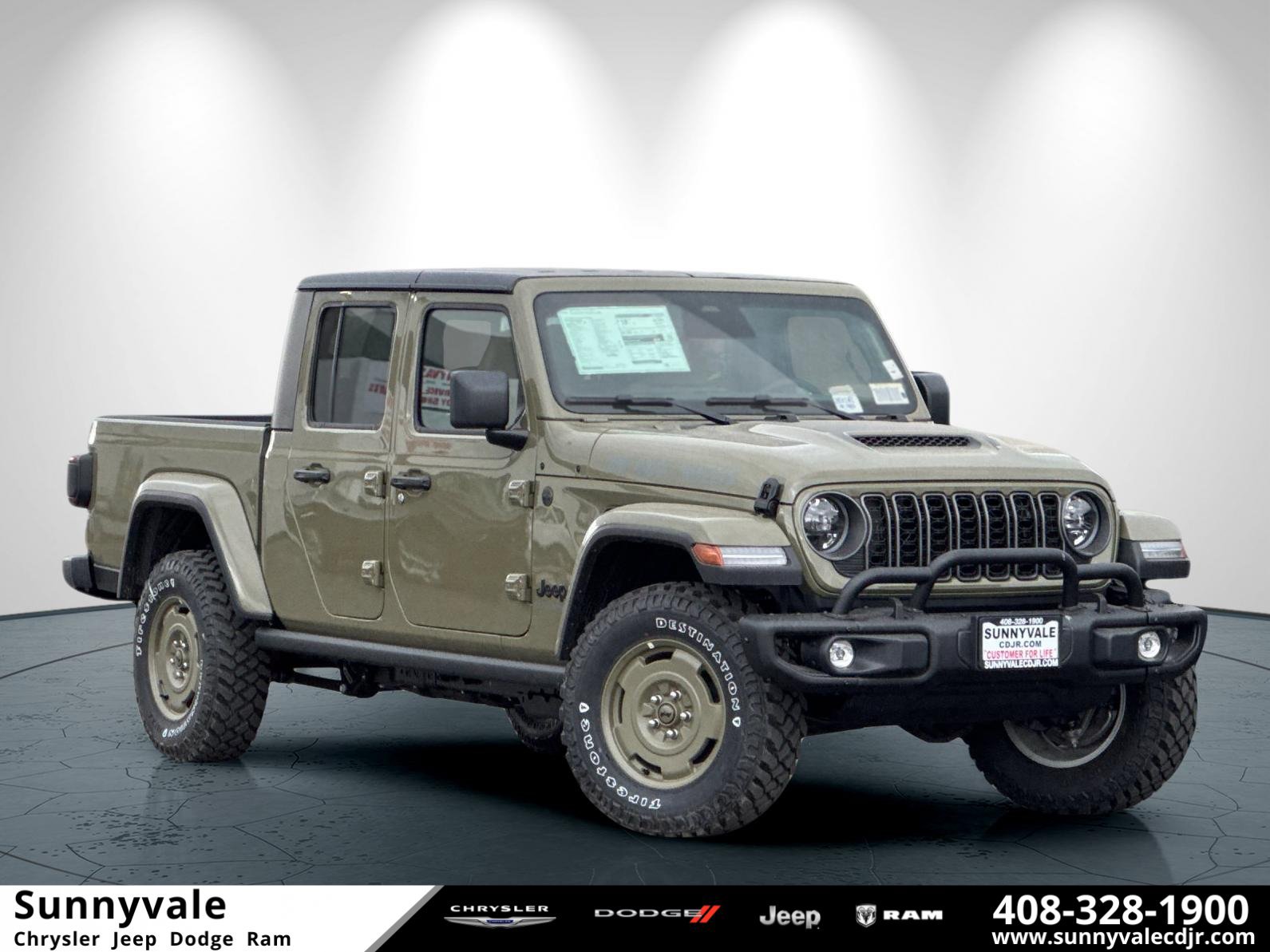 New 2026 Jeep Gladiator Willys AWD/4WD image 1