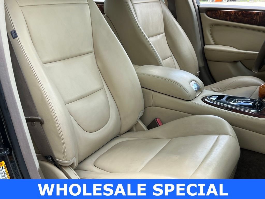 Used 2005 Jaguar XJ8 RWD image 19
