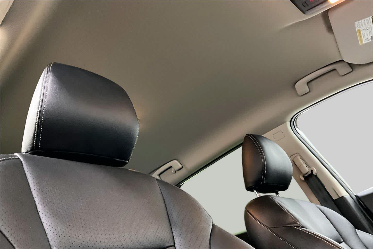 Used 2024 Nissan Rogue SV FWD image 14