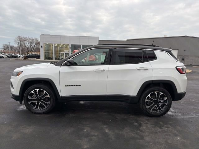 Used 2023 Jeep Compass Limited image 4