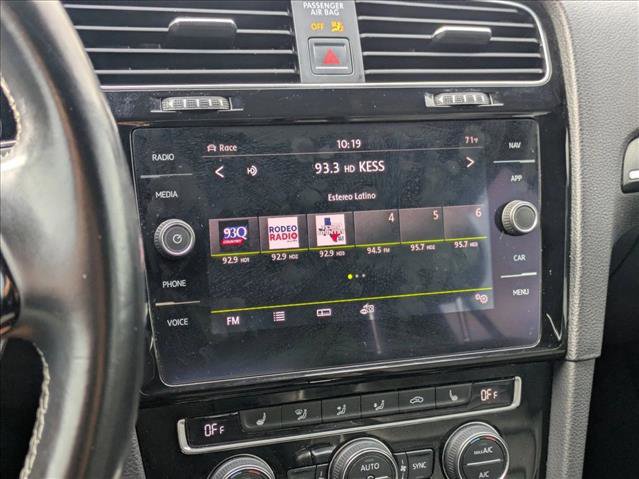 Used 2018 Volkswagen Golf 4-Door image 11