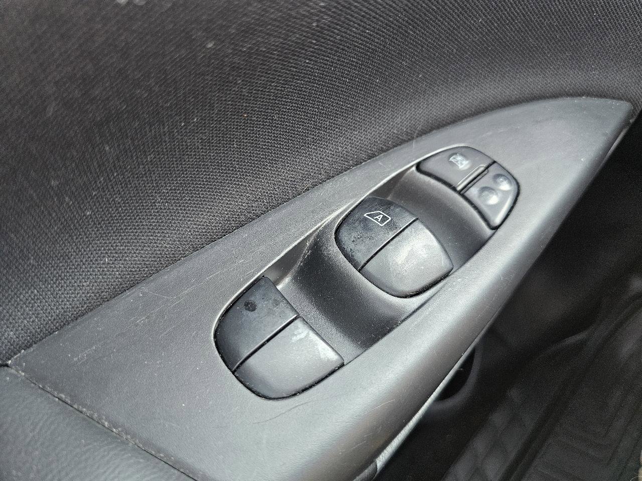 Used 2019 Nissan Sentra SR FWD image 42
