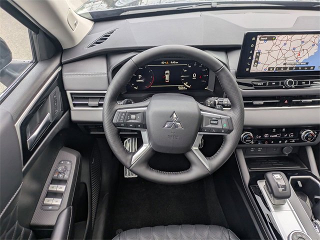 New 2025 Mitsubishi Outlander SEL image 28
