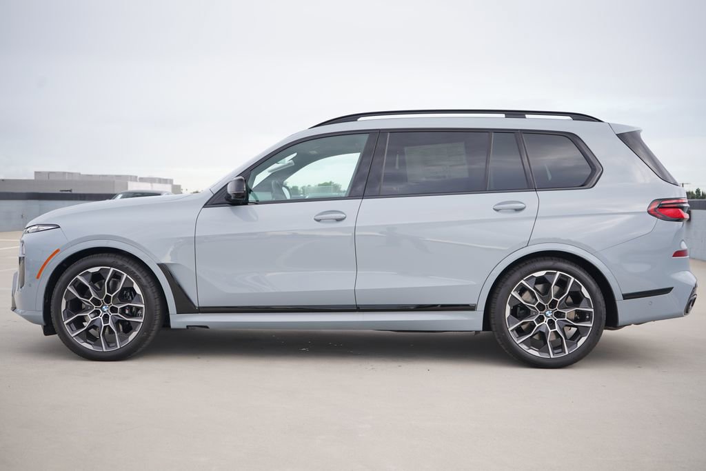 New 2026 BMW X7 M60i image 4