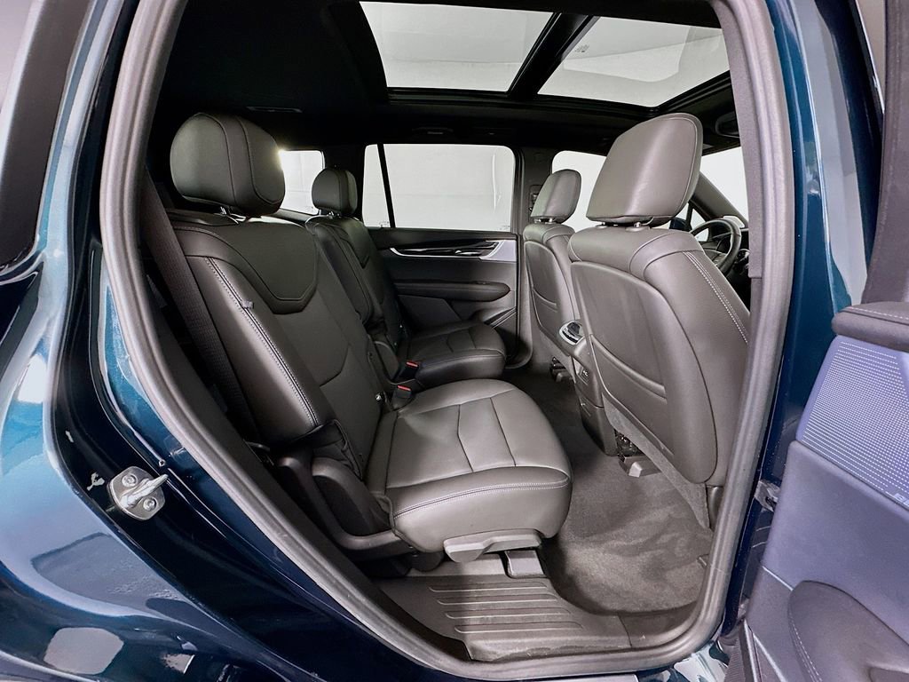 Used 2025 Cadillac XT6 Premium Luxury w/ LPO, Floor Liner Package image 29