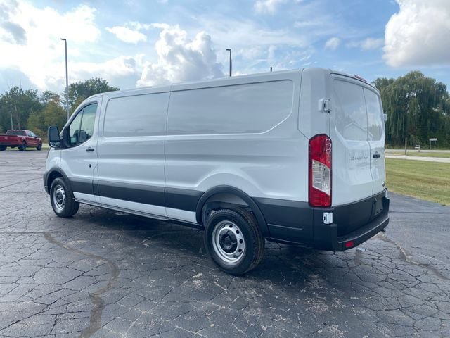 New 2025 Ford Transit 250 Low Roof RWD video 4