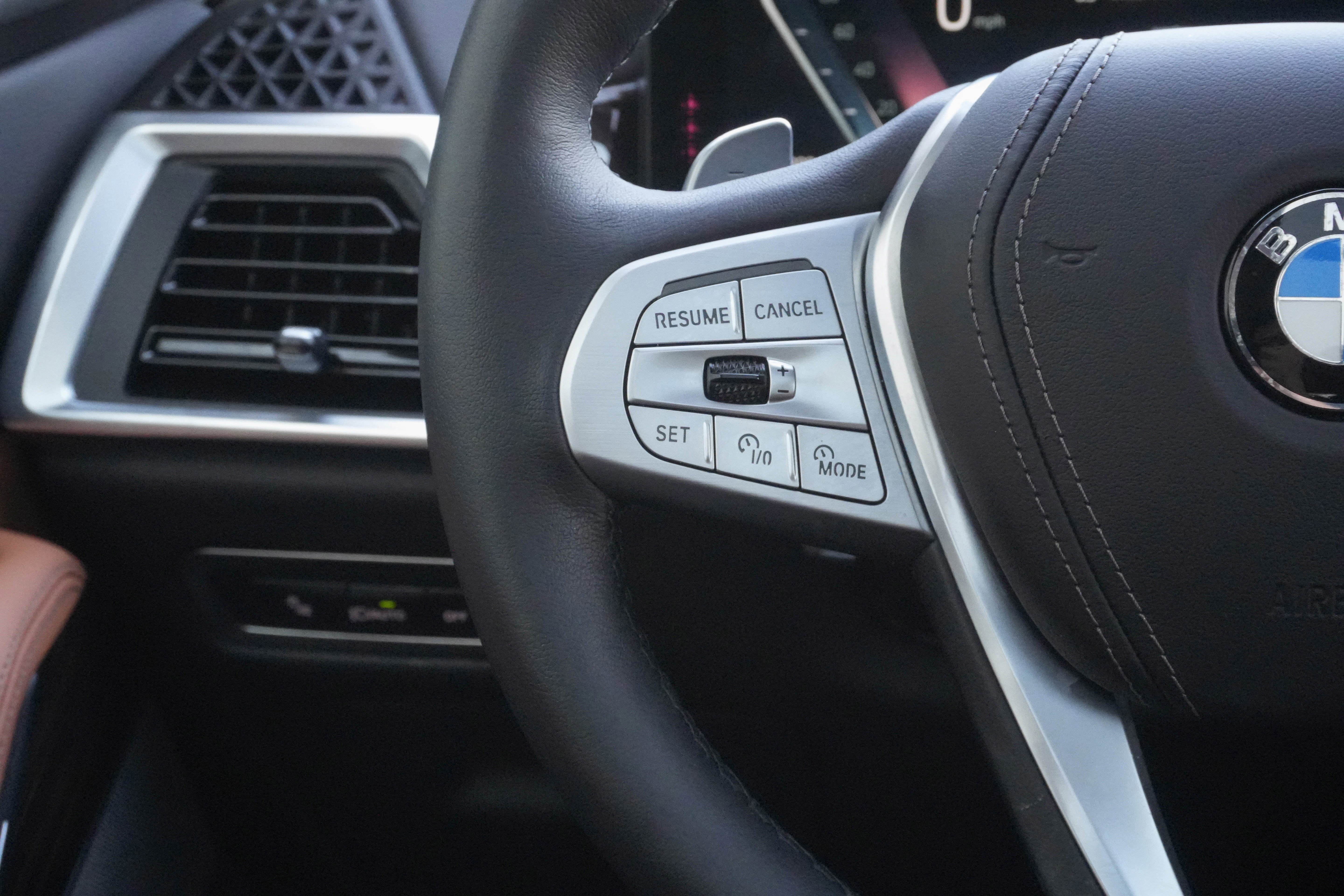 Certified 2025 BMW X7 xDrive40i image 16