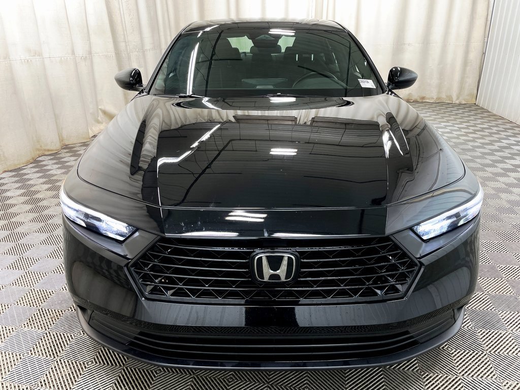 Used 2023 Honda Accord Sport image 11