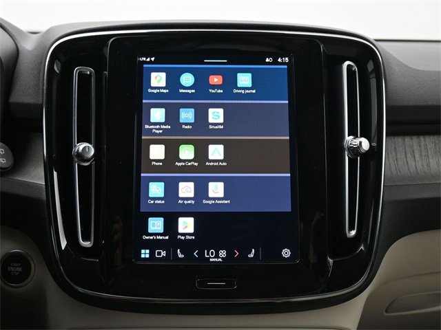 Used 2024 Volvo XC40 B5 Plus image 19