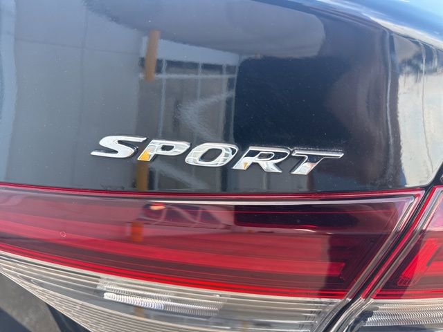 Used 2025 Honda Civic Sport image 9