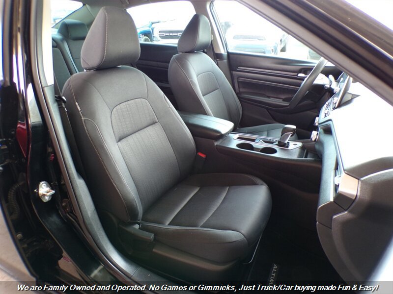 Used 2020 Nissan Altima 2.5 S FWD image 26