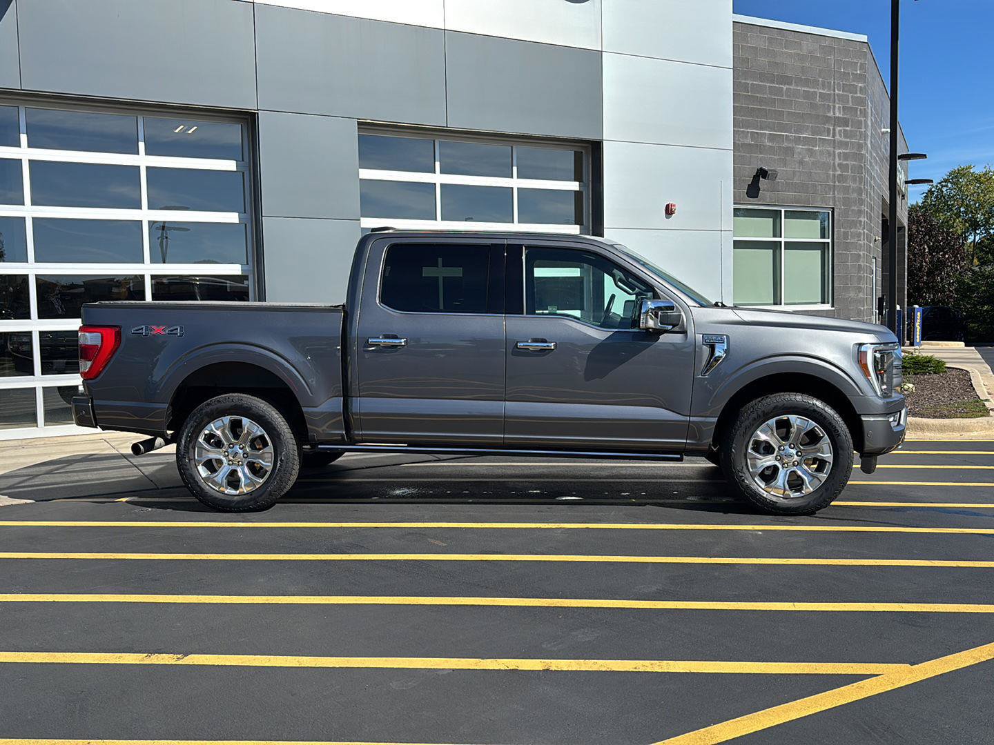 Used 2021 Ford F150 Platinum w/ Equipment Group 701A High AWD/4WD image 5