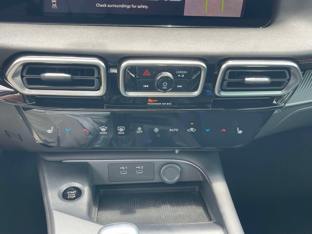 New 2026 Nissan Sentra SR w/ SR Premium Package FWD image 30