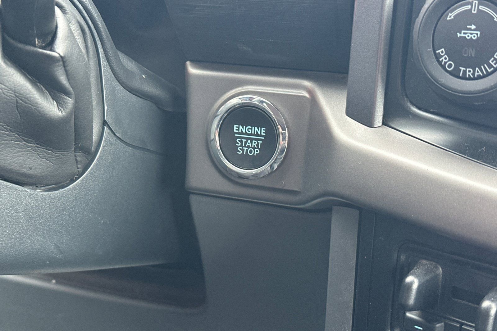 Used 2024 Ford F150 XLT w/ Equipment Group 302A MID image 19