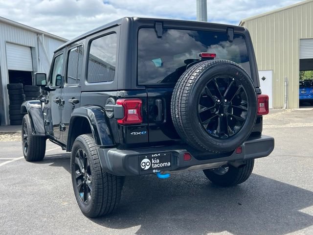 Used 2023 Jeep Wrangler Unlimited Sahara AWD/4WD image 9