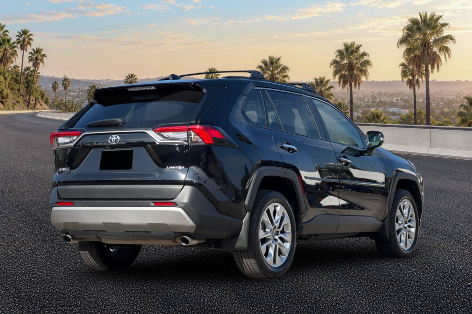 Used 2025 Toyota RAV4 Limited FWD image 9