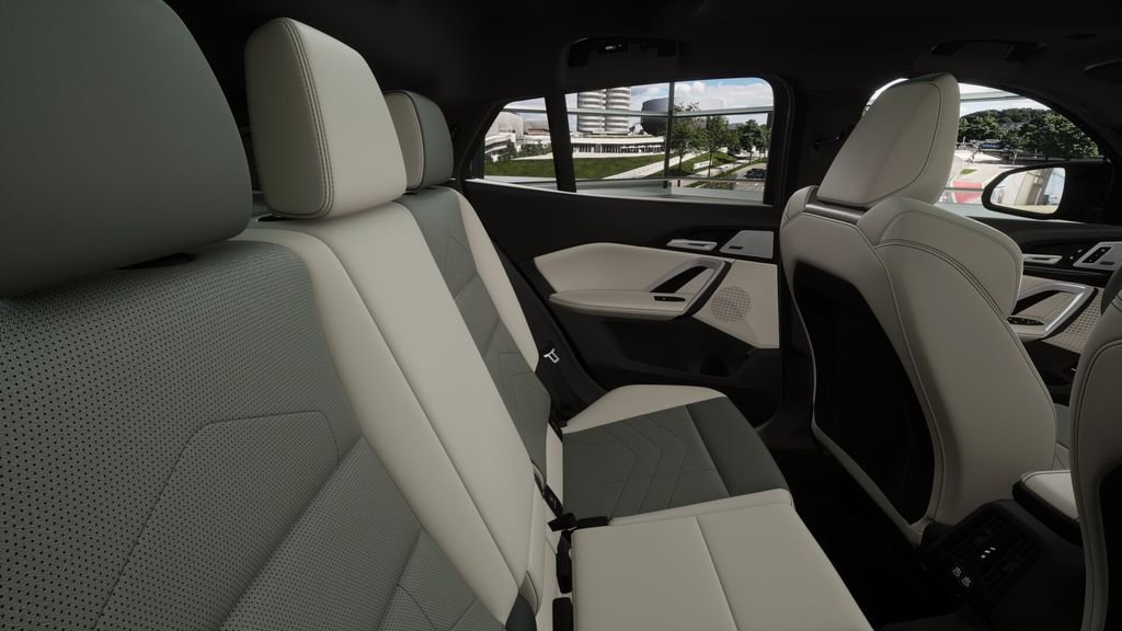 New 2026 BMW X2 xDrive28i w/ Technology Package image 12