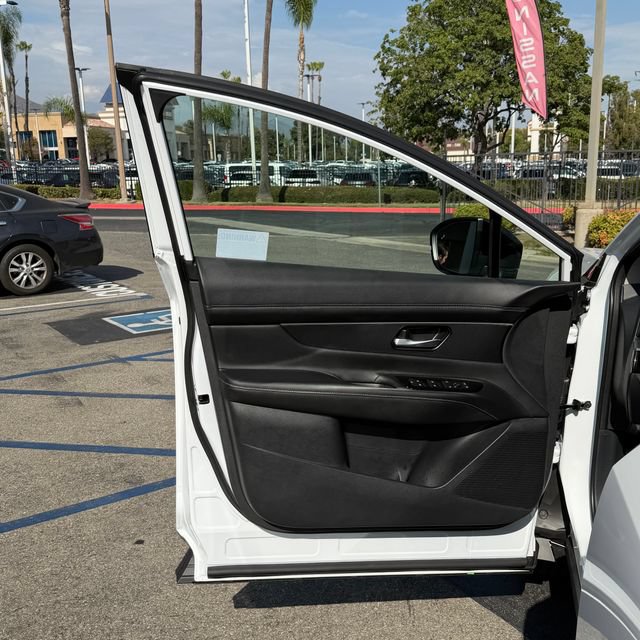 New 2026 Nissan Murano SV AWD/4WD image 15