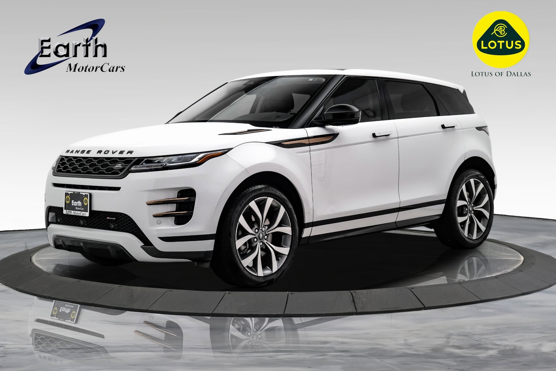 Used 2023 Land Rover Range Rover Evoque R-Dynamic S image 1