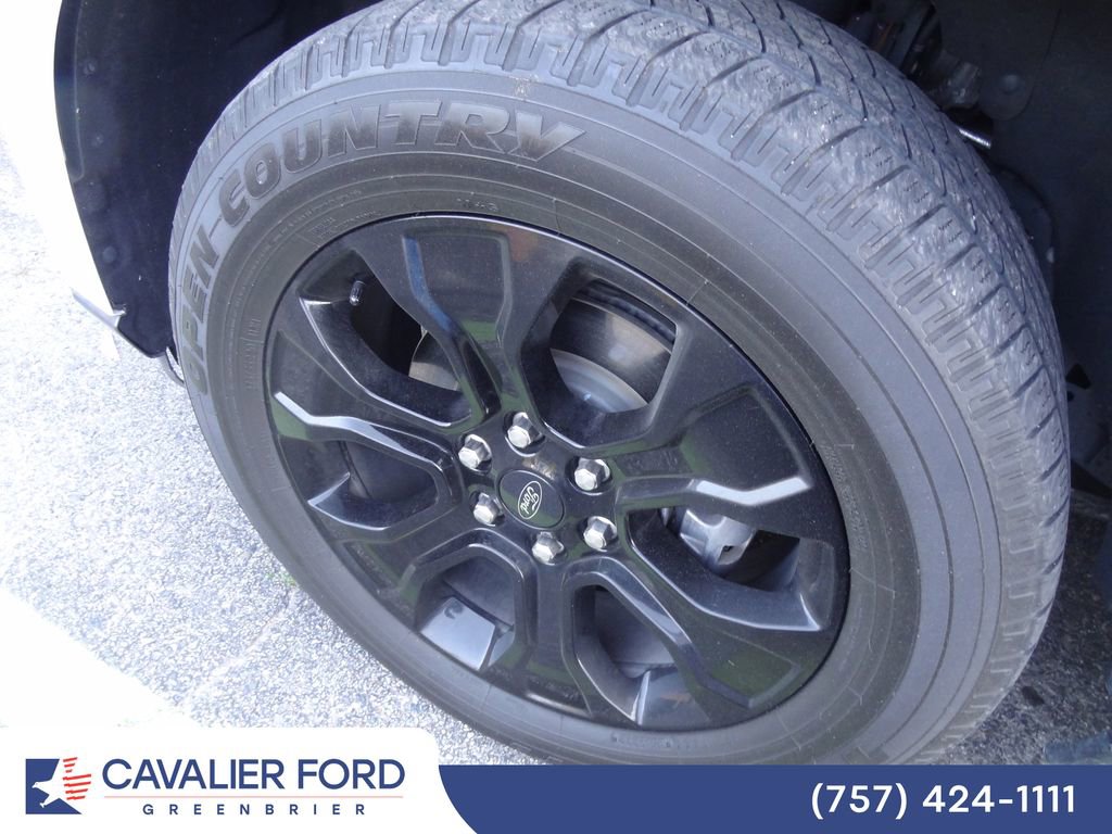 Used 2023 Ford Expedition XLT AWD/4WD image 13