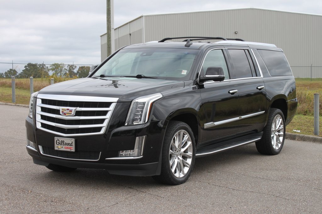 Used 2017 Cadillac Escalade ESV Luxury image 2