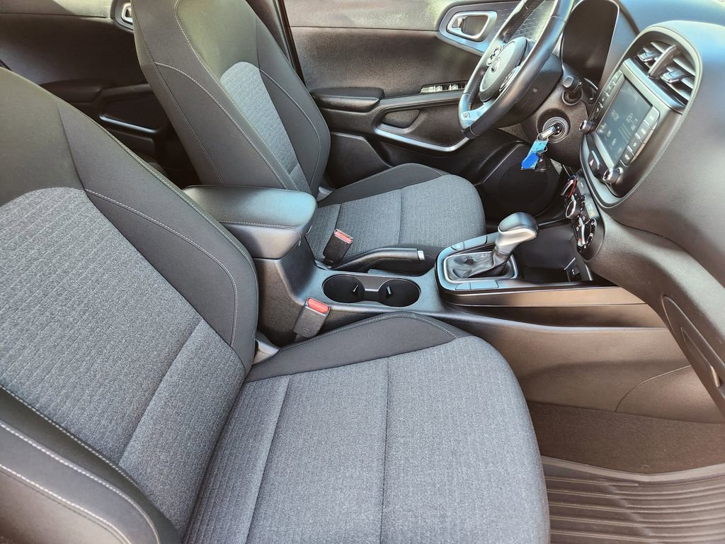 Certified 2021 Kia Soul GT-Line FWD image 13