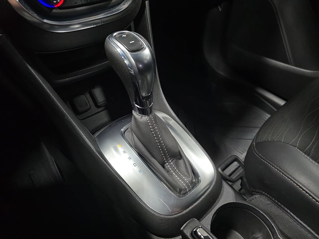 Used 2016 Buick Encore Convenience FWD image 21