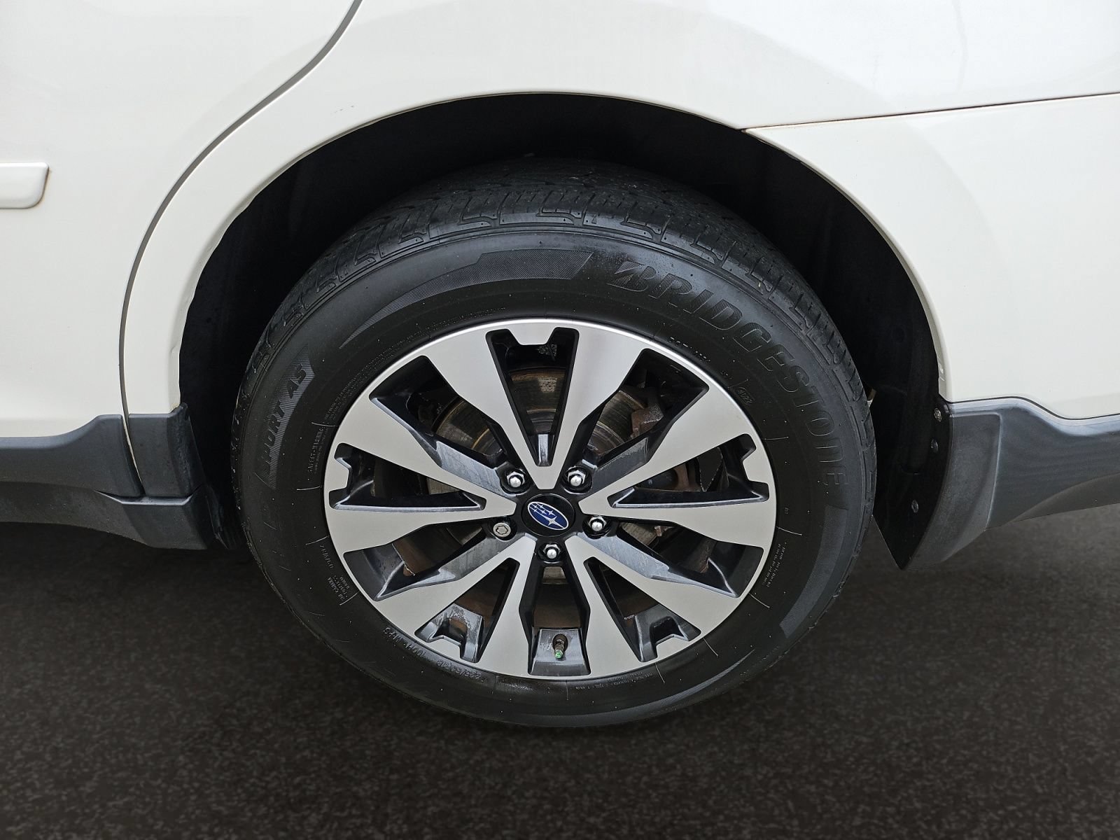 Used 2016 Subaru Outback 2.5i Limited AWD/4WD image 45