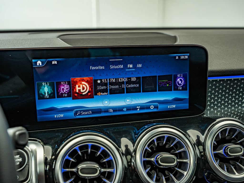 Certified 2026 Mercedes-Benz GLB 250 4MATIC image 25