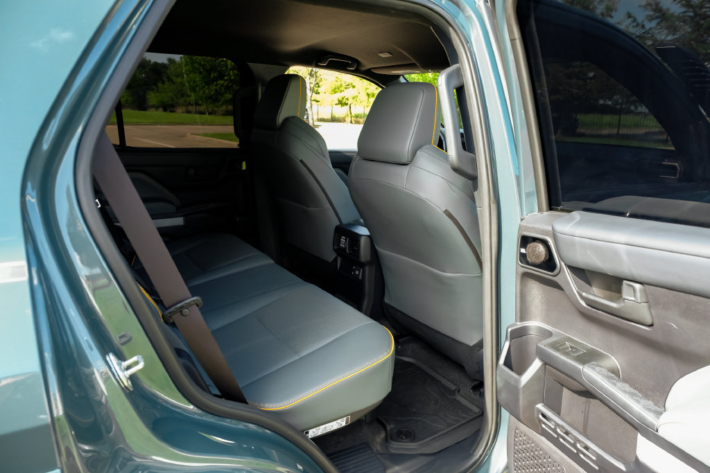 Used 2025 Toyota 4Runner Trailhunter AWD/4WD image 43