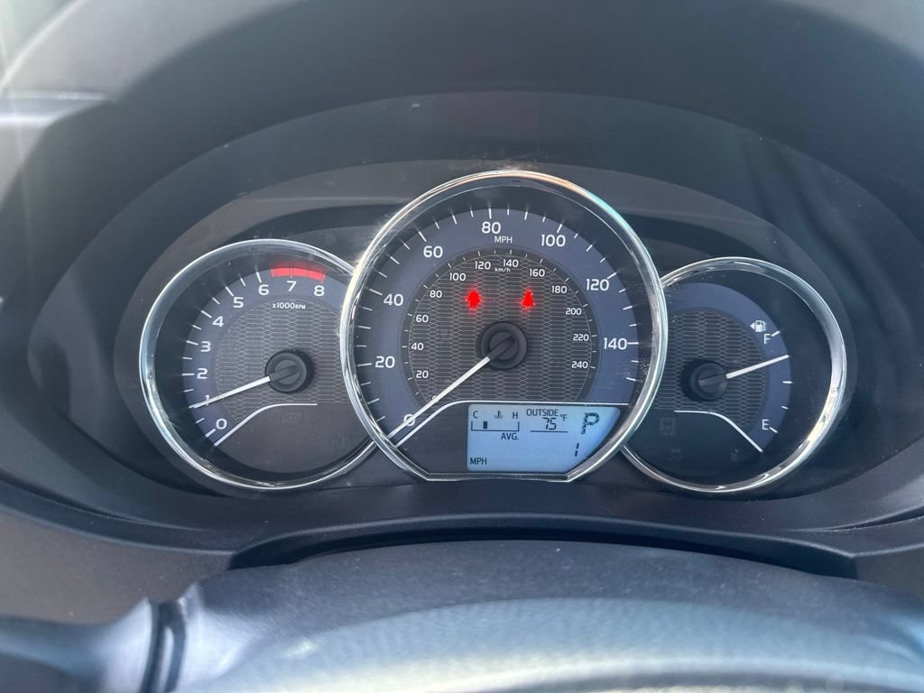 Used 2015 Toyota Corolla LE FWD image 24
