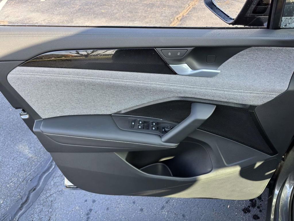 New 2026 Volkswagen Tiguan S image 11