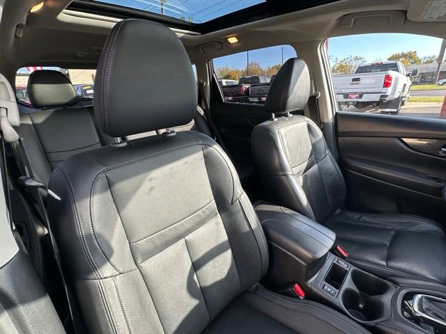 Used 2018 Nissan Rogue SL w/ Premium Package image 29