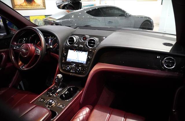 Used 2020 Bentley Bentayga AWD/4WD image 29