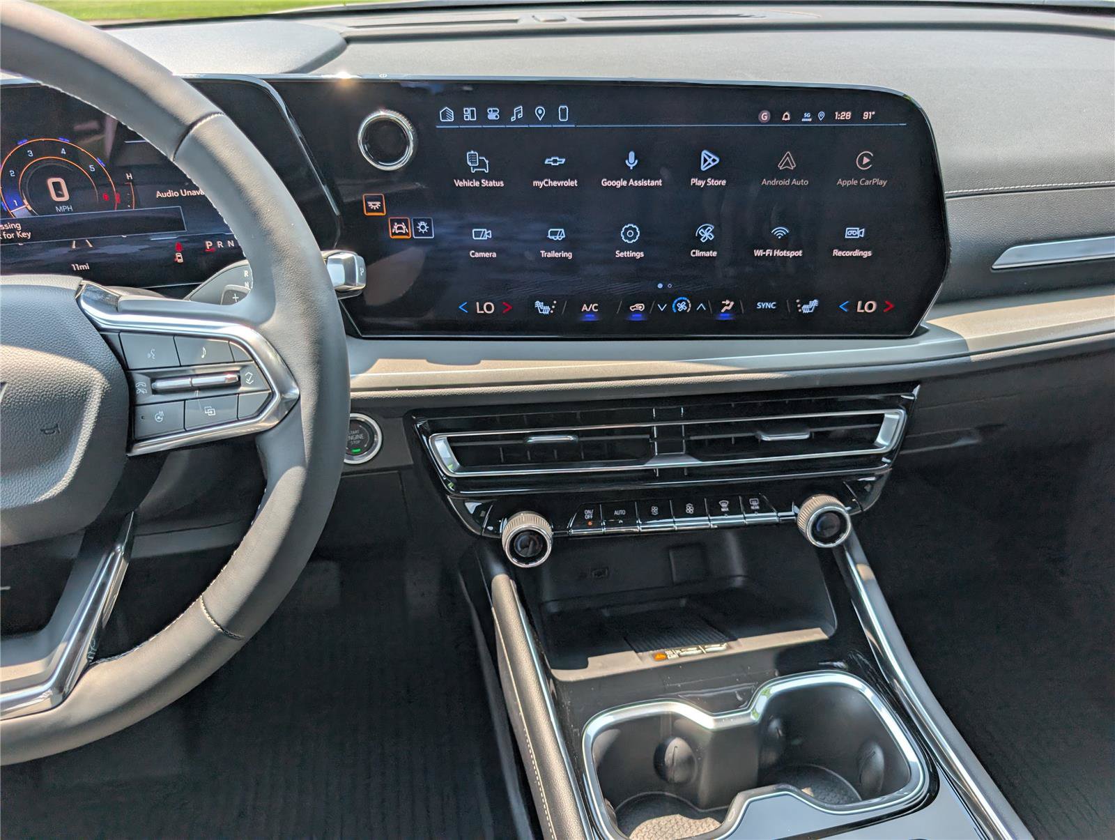 New 2027 Chevrolet Traverse LT w/ Sun and Wheel Package AWD/4WD image 16