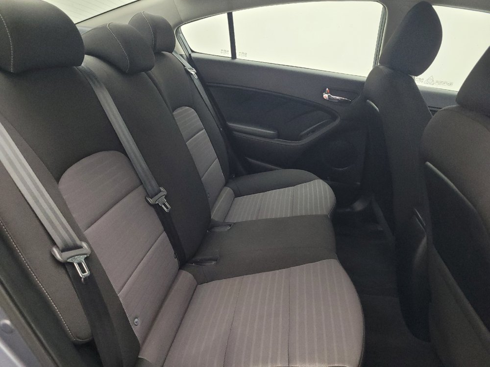 Used 2018 Kia Forte S FWD image 19