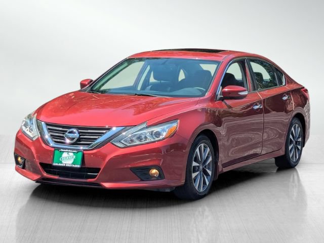 Used 2017 Nissan Altima 2.5 SV w/ Convenience Package FWD image 7