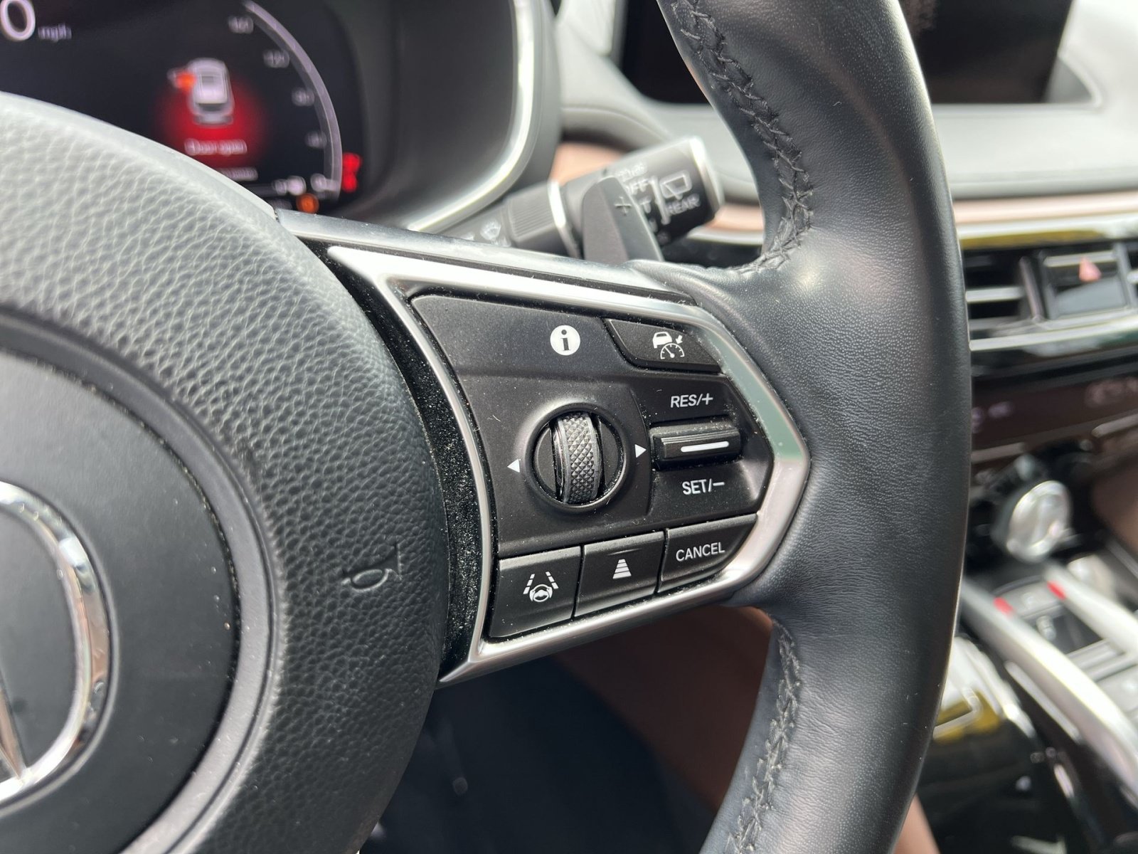 Certified 2022 Acura MDX SH-AWD w/ Technology Package image 33