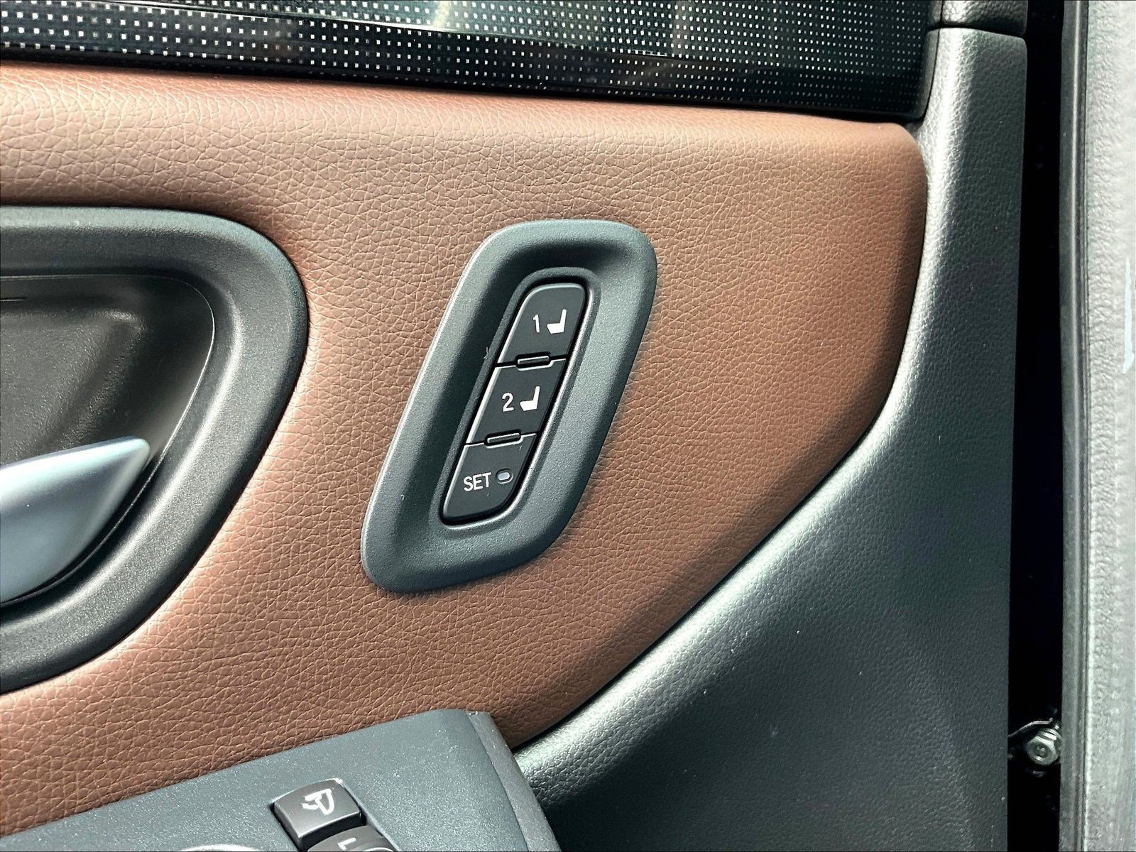 Used 2025 Honda Pilot Elite image 41