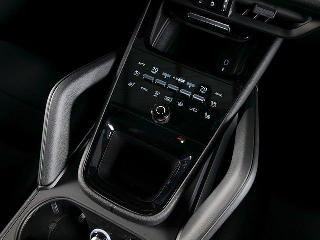 New 2026 Porsche Cayenne AWD/4WD image 17