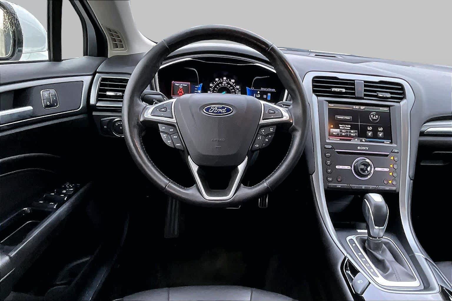 Used 2016 Ford Fusion Titanium FWD image 7